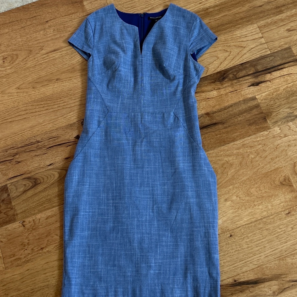 Banana Republic Split Neck Sheath Cap sleeve Dress size 6